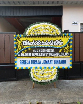 Papan Bunga Duka di Kebon Kosong